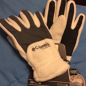 Brand new Columbia gloves